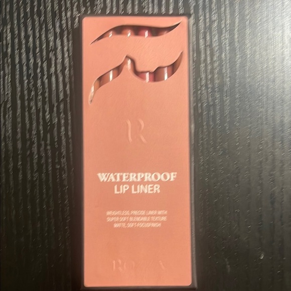 Waterproof Lip Liner- 6 per package. - Picture 1 of 2